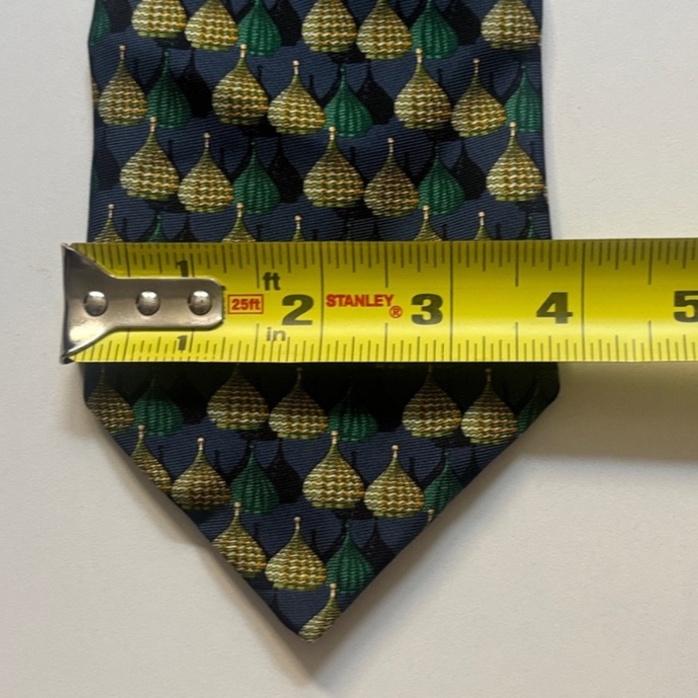 Chopard Tie with Green and Gold Pattern - Picture 9 of 9